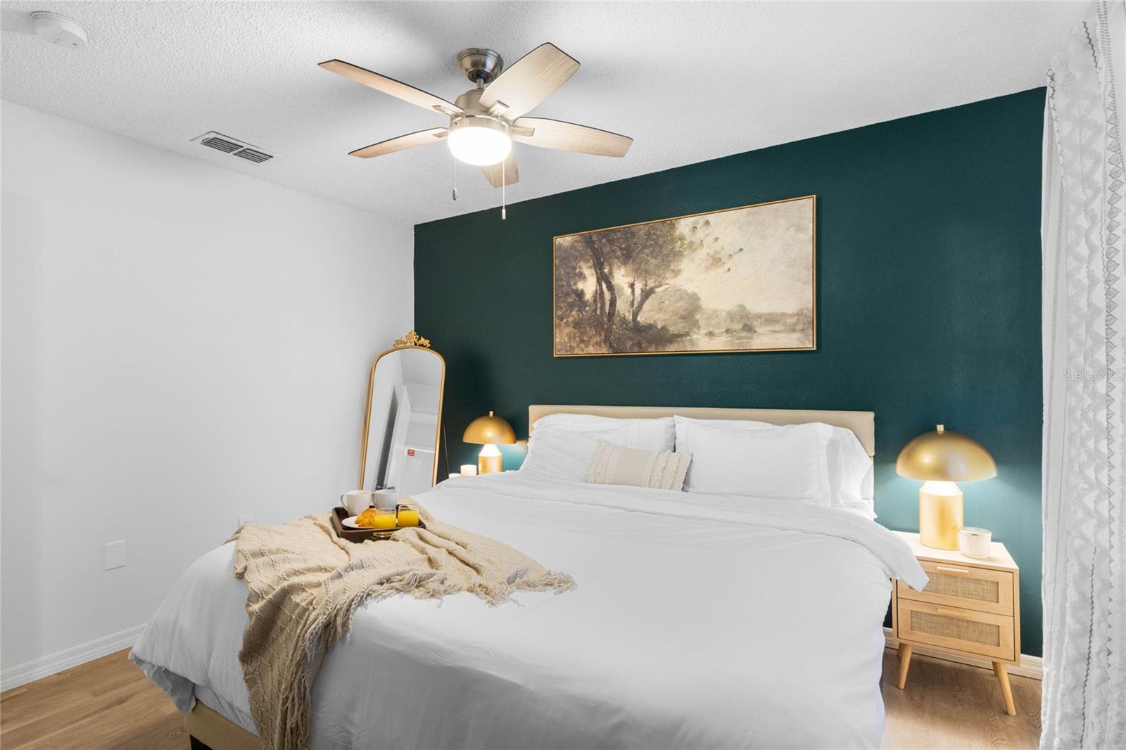 Image 10 of 43 For 3191 Sea World Court