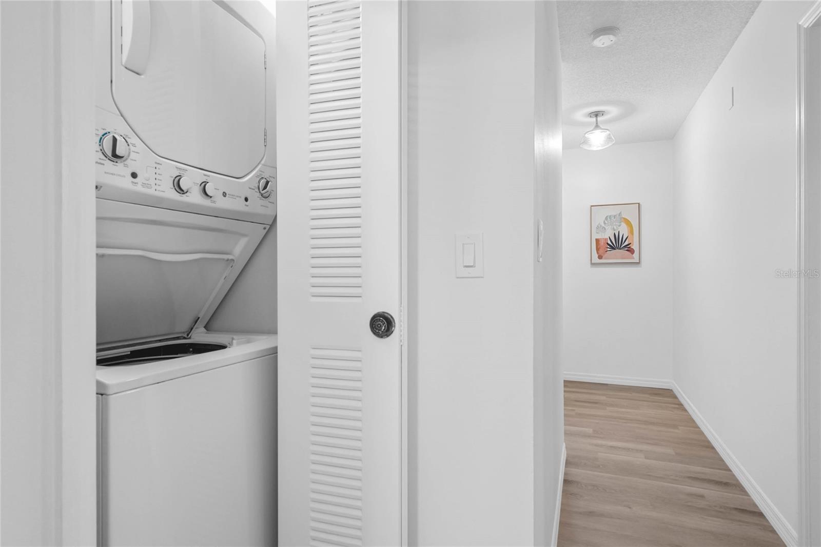 Image 12 of 43 For 3191 Sea World Court