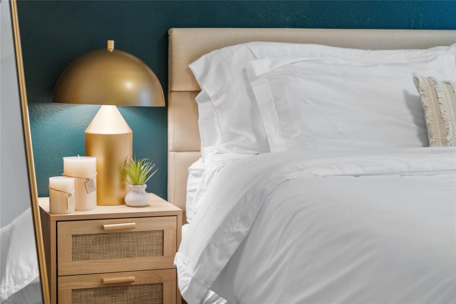 Image 14 of 43 For 3191 Sea World Court