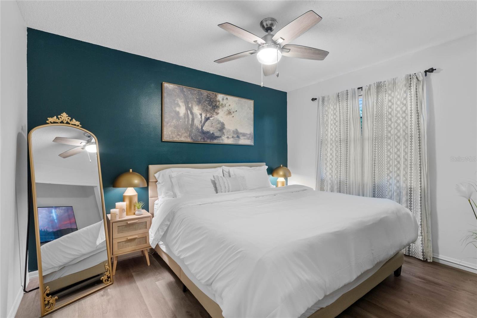 Image 24 of 43 For 3191 Sea World Court