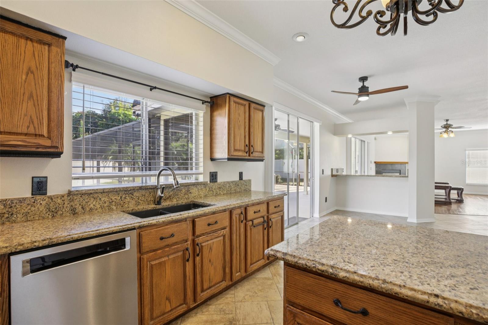 Image 21 of 58 For 14409 Stamford Circle