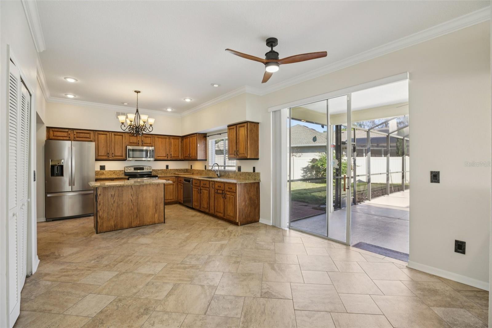 Image 24 of 58 For 14409 Stamford Circle