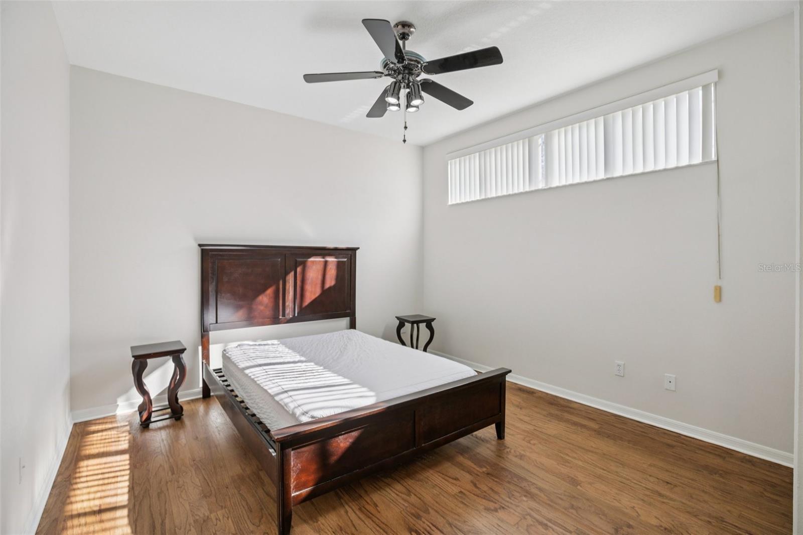 Image 28 of 58 For 14409 Stamford Circle