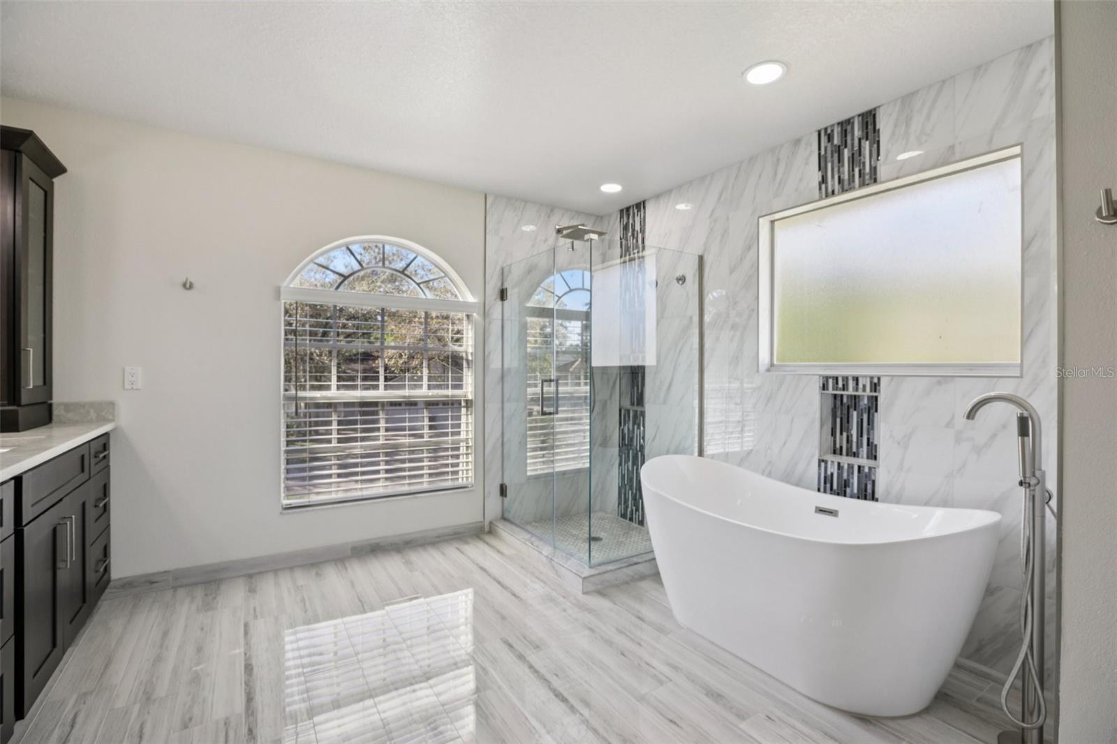 Image 40 of 58 For 14409 Stamford Circle