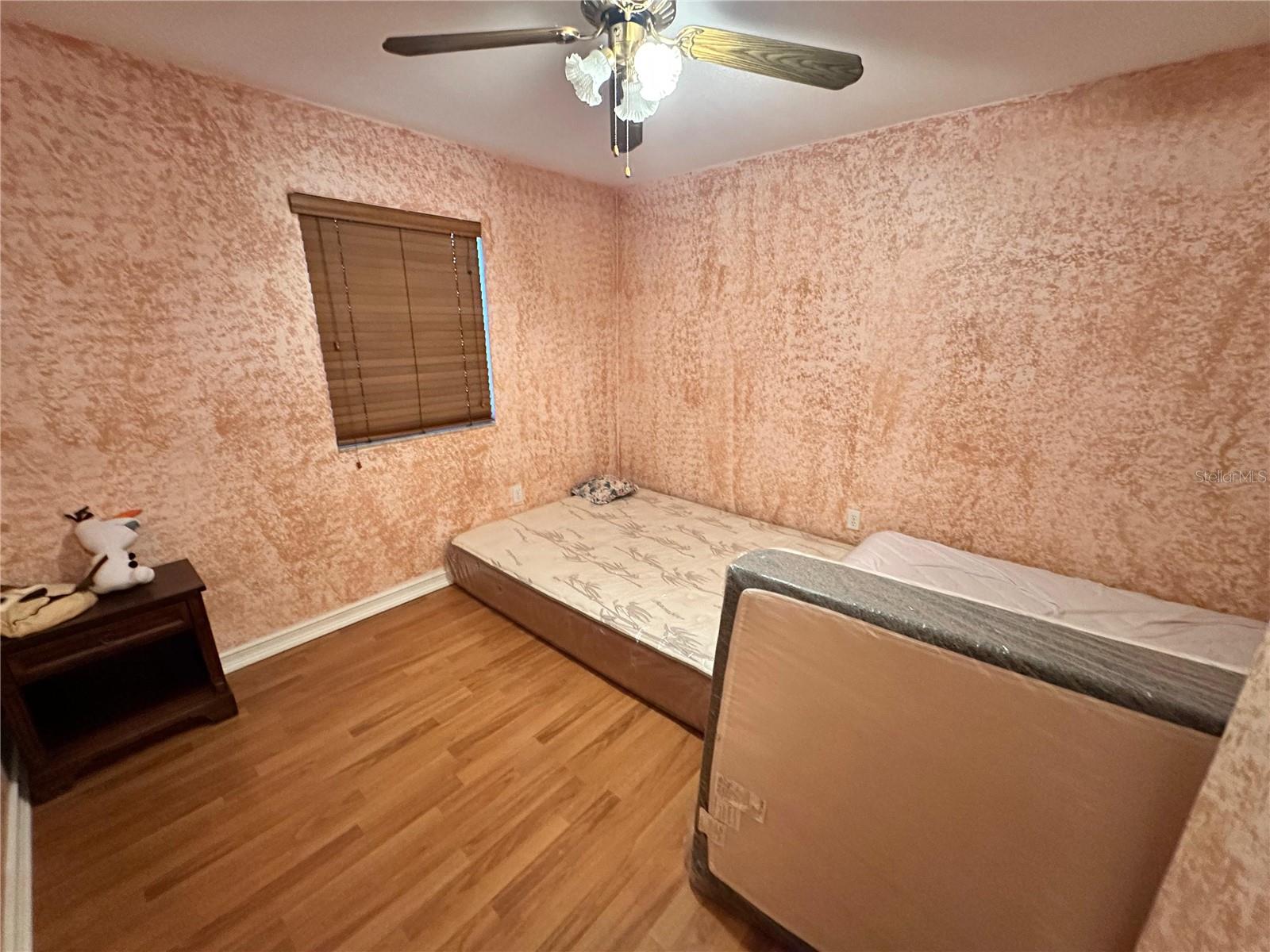 Image 16 of 27 For 607 Gaul Way