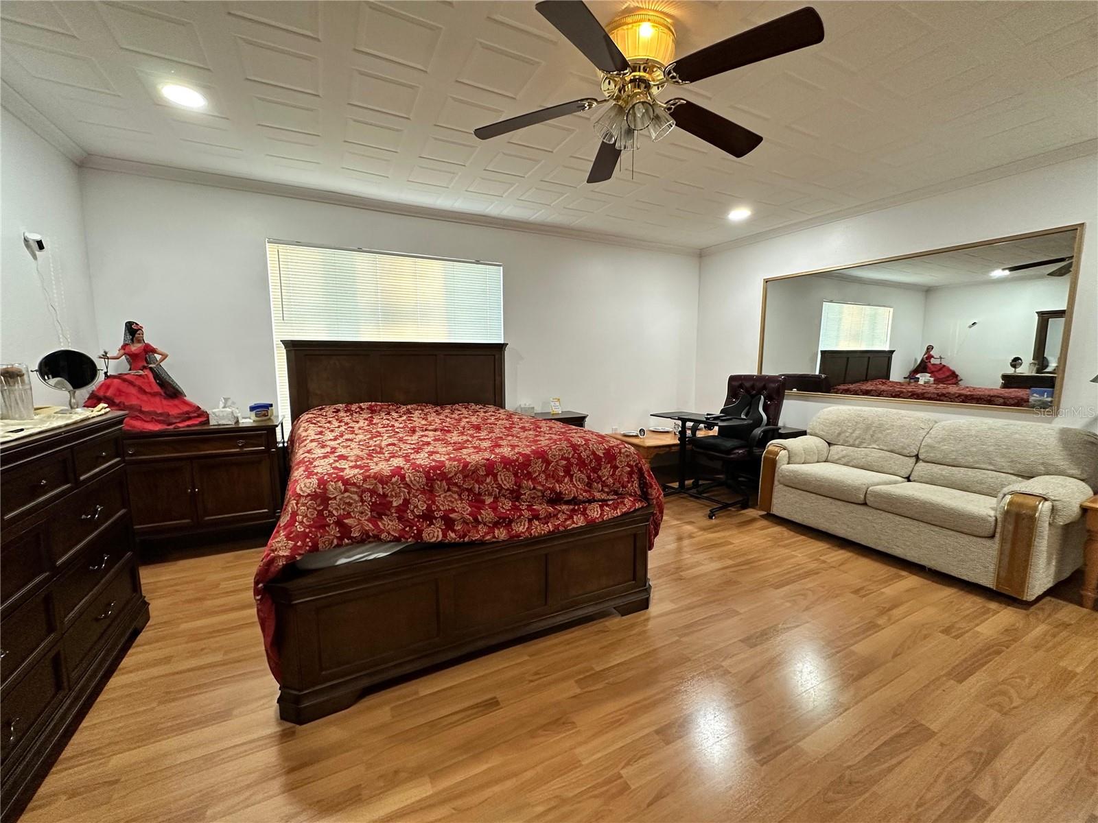 Image 17 of 27 For 607 Gaul Way