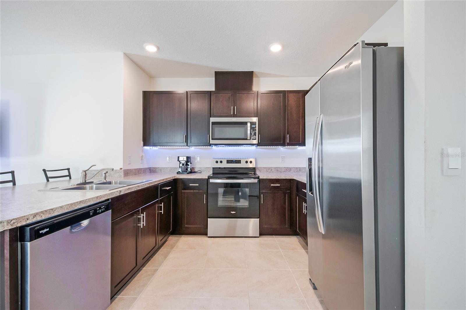 Image 17 of 37 For 1774 Walnut Creek Drive