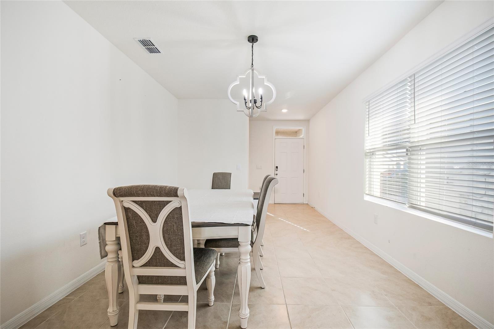 Image 8 of 37 For 1774 Walnut Creek Drive