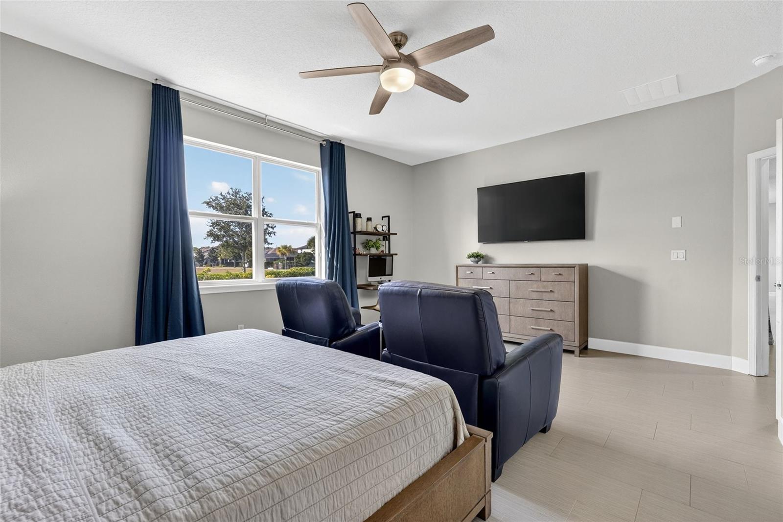 Image 45 of 100 For 2725 Matera Dr