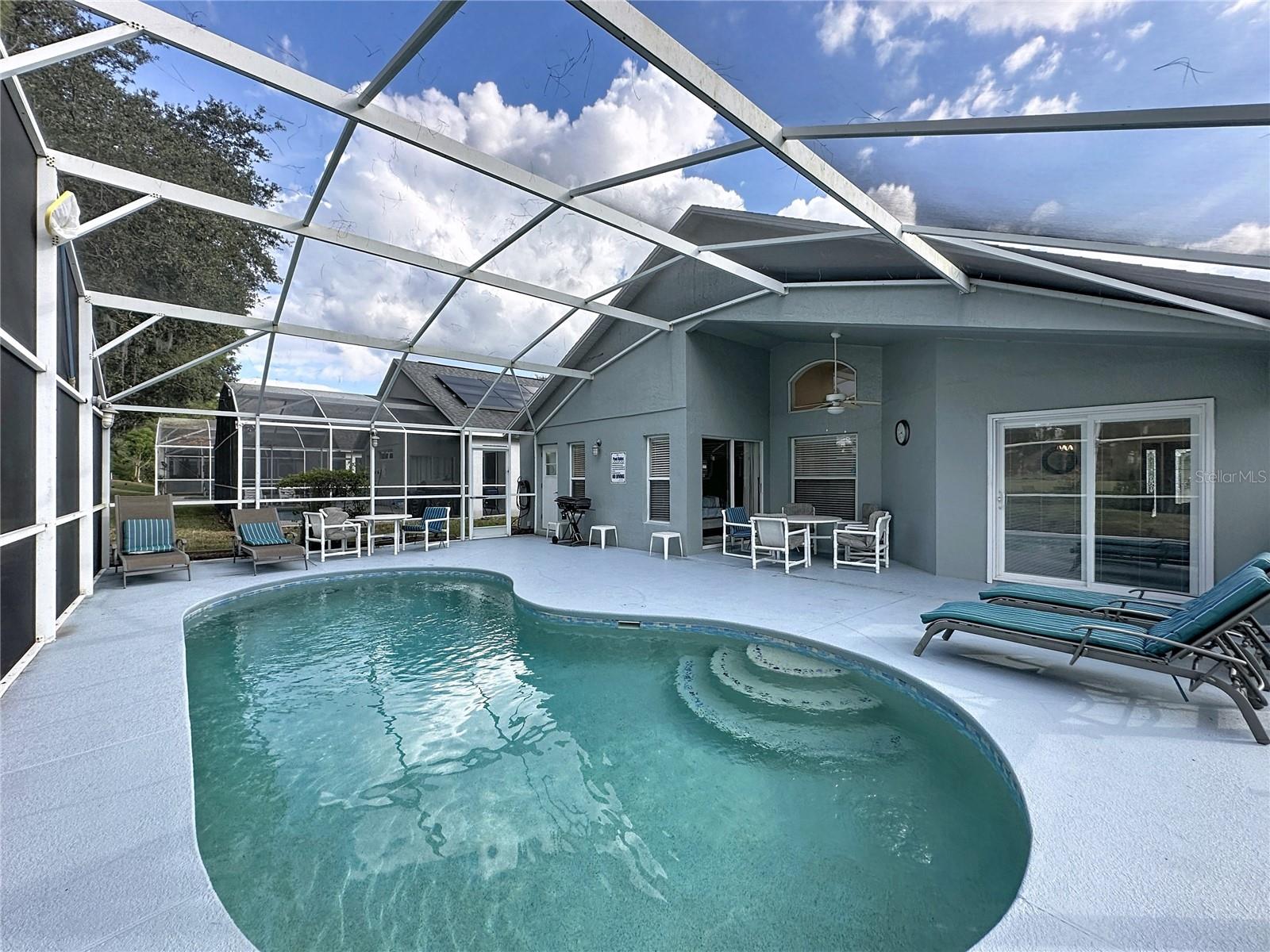 Image 21 of 67 For 1505 Gulf Vue Drive