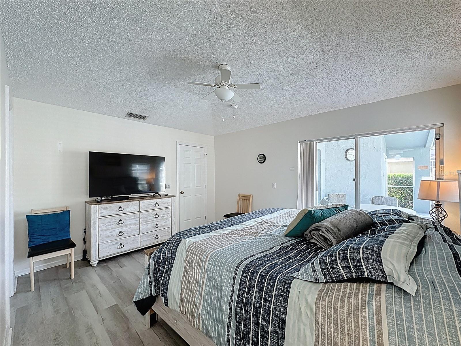 Image 27 of 67 For 1505 Gulf Vue Drive