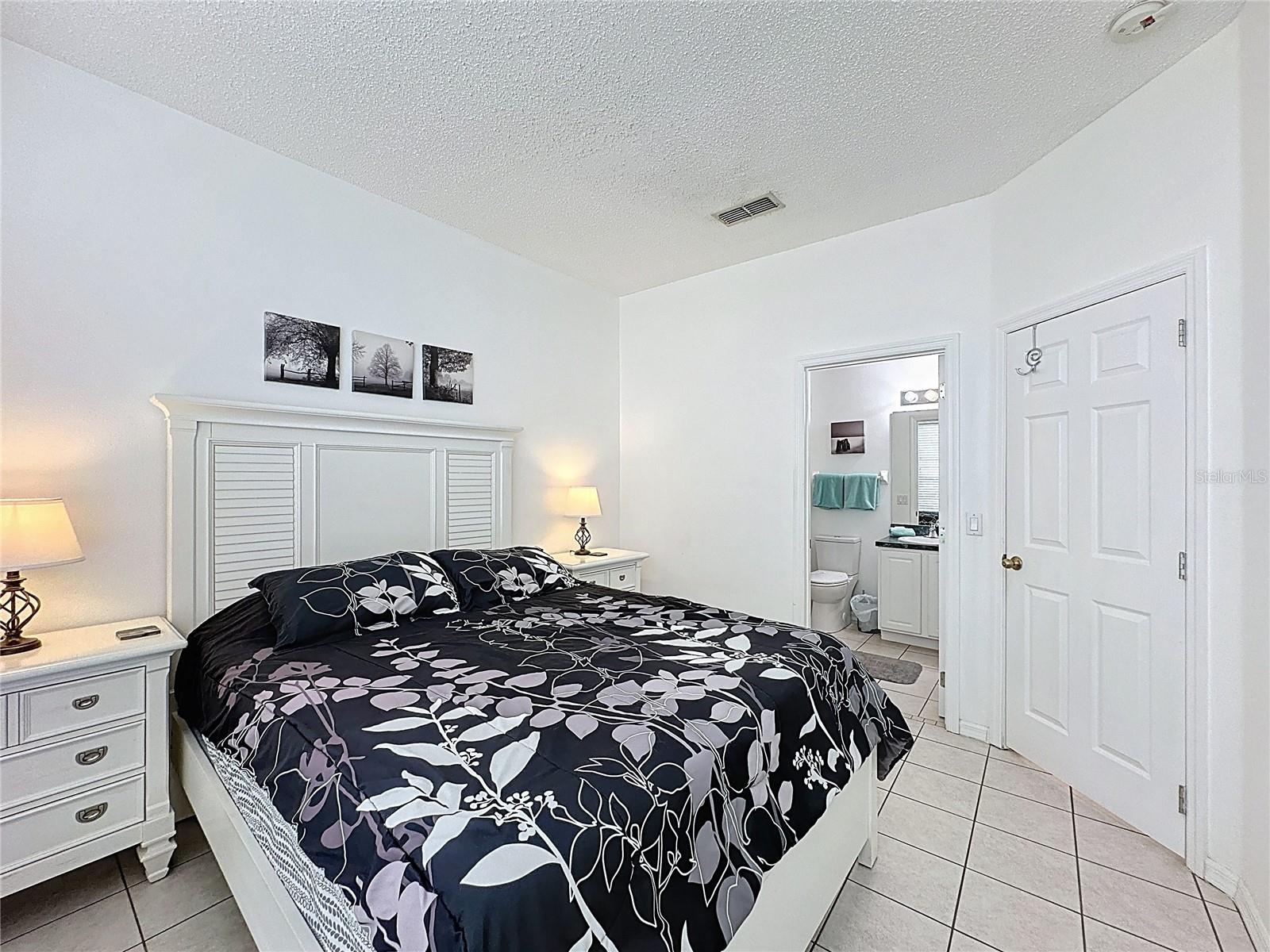 Image 36 of 67 For 1505 Gulf Vue Drive