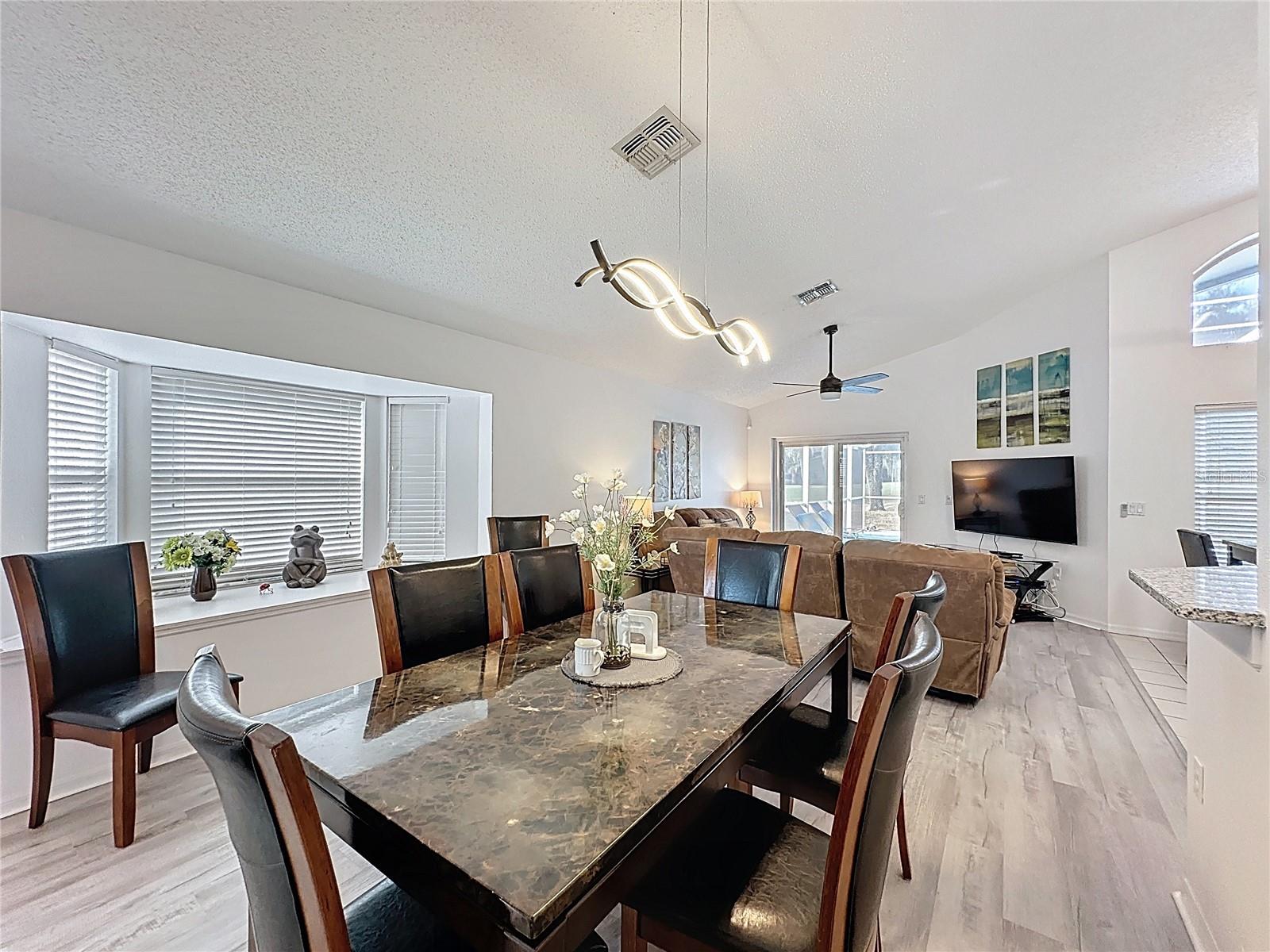 Image 4 of 67 For 1505 Gulf Vue Drive