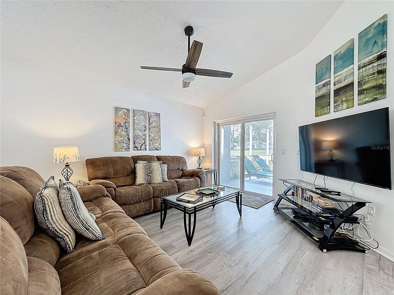 Image 9 of 67 For 1505 Gulf Vue Drive