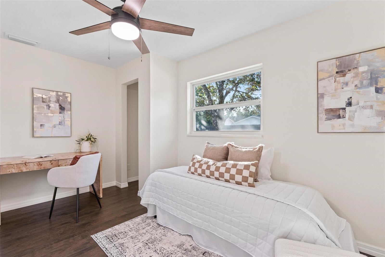 Image 30 of 49 For 812 Arlington Boulevard