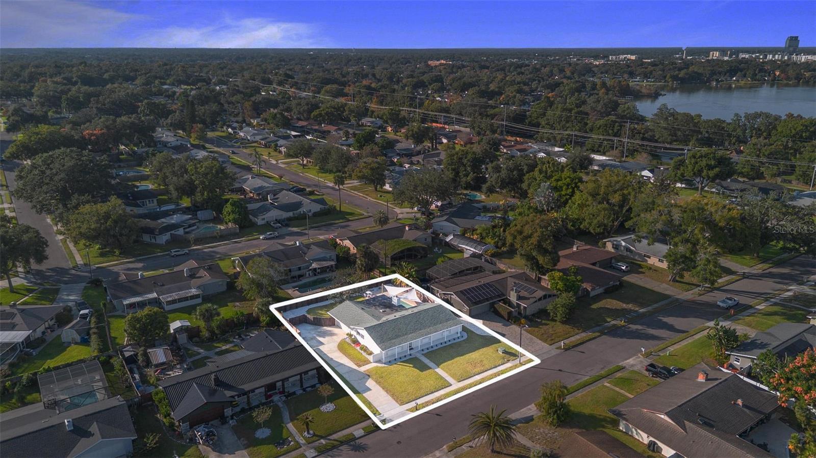 Image 42 of 49 For 812 Arlington Boulevard