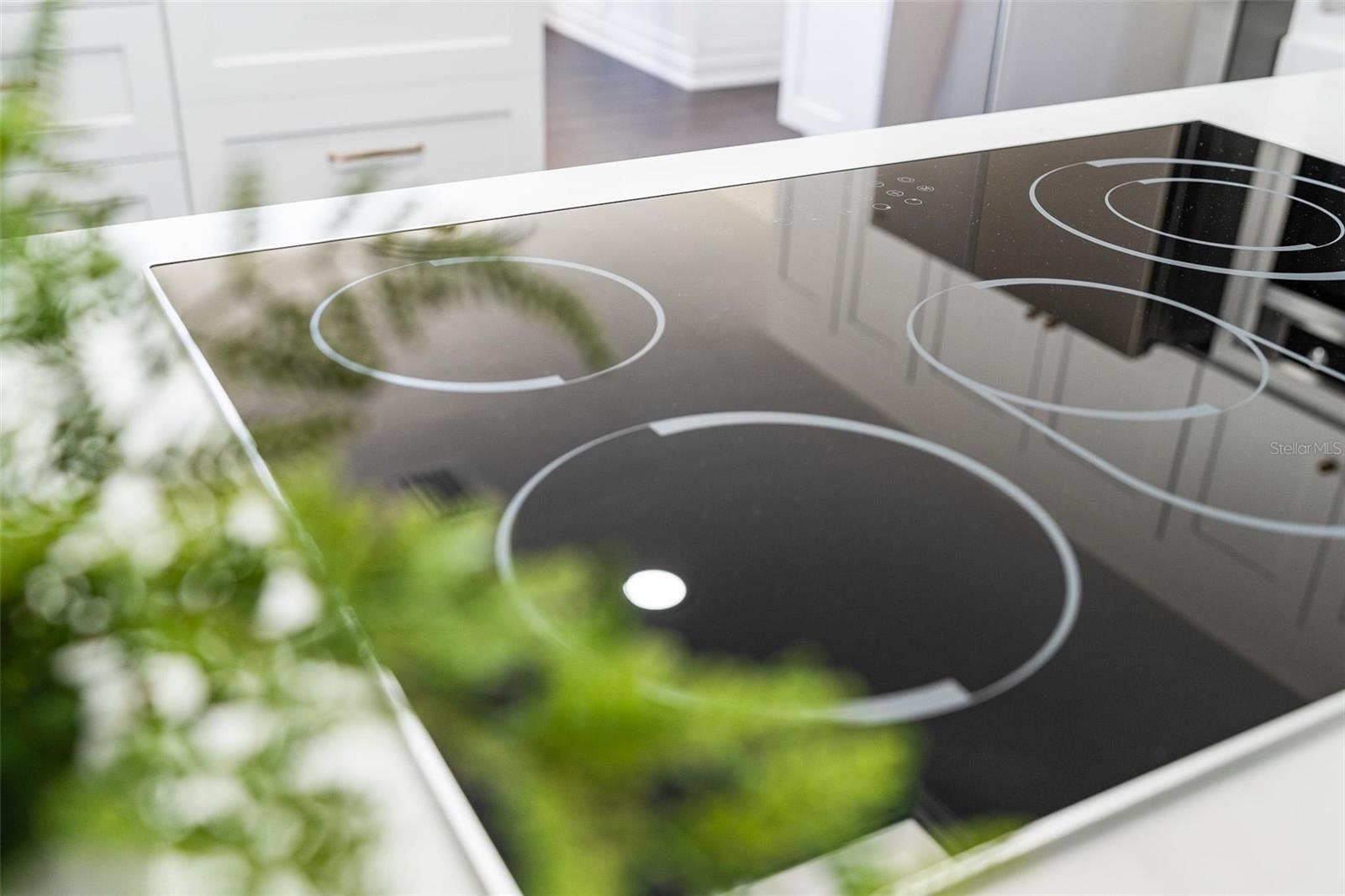 Image 44 of 49 For 812 Arlington Boulevard