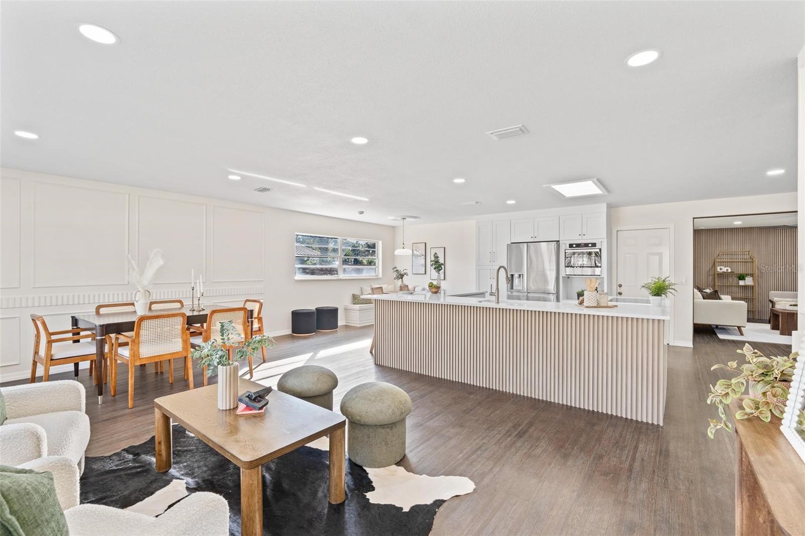 Image 5 of 49 For 812 Arlington Boulevard