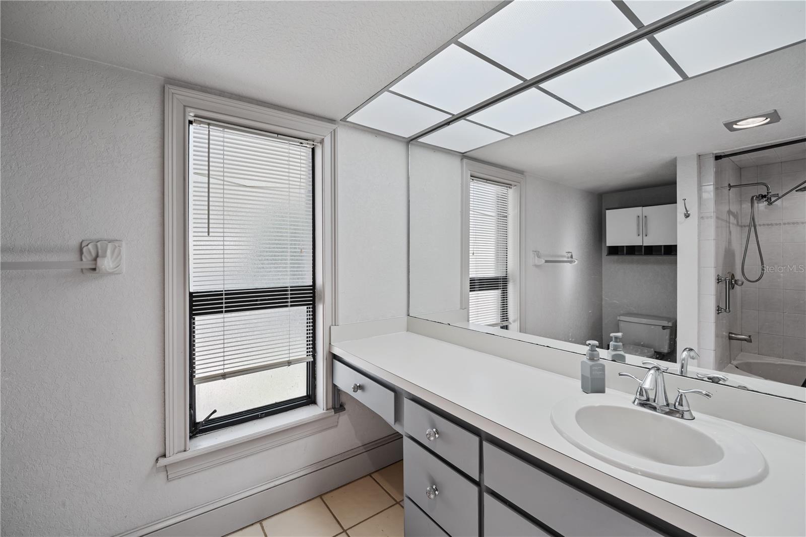 Image 24 of 50 For 11210 Elderberry Court