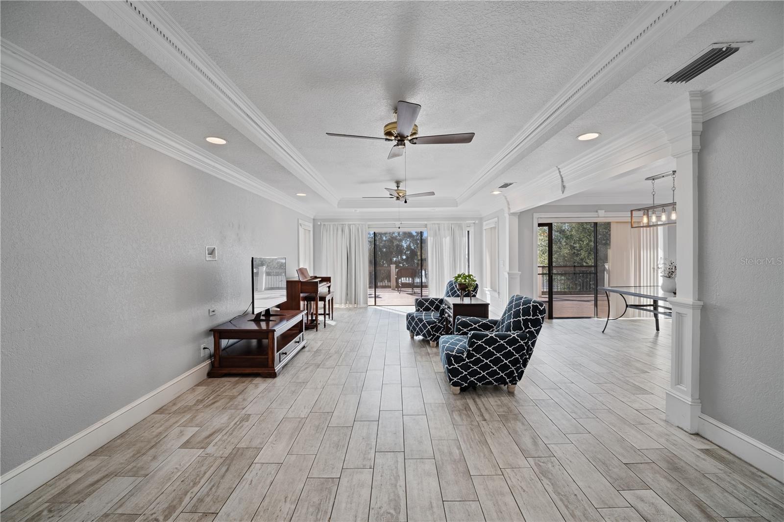 Image 27 of 50 For 11210 Elderberry Court