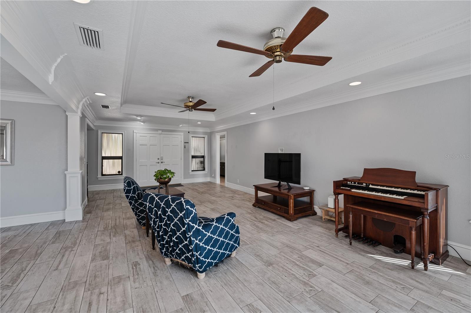 Image 29 of 50 For 11210 Elderberry Court