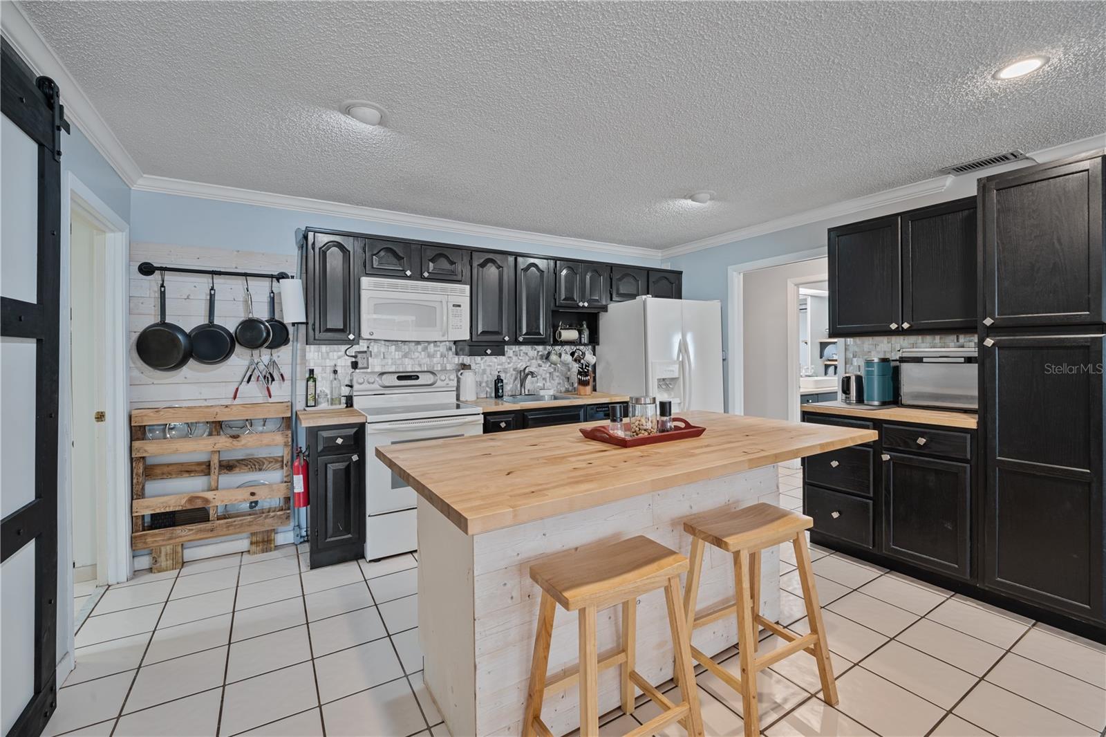 Image 8 of 50 For 11210 Elderberry Court