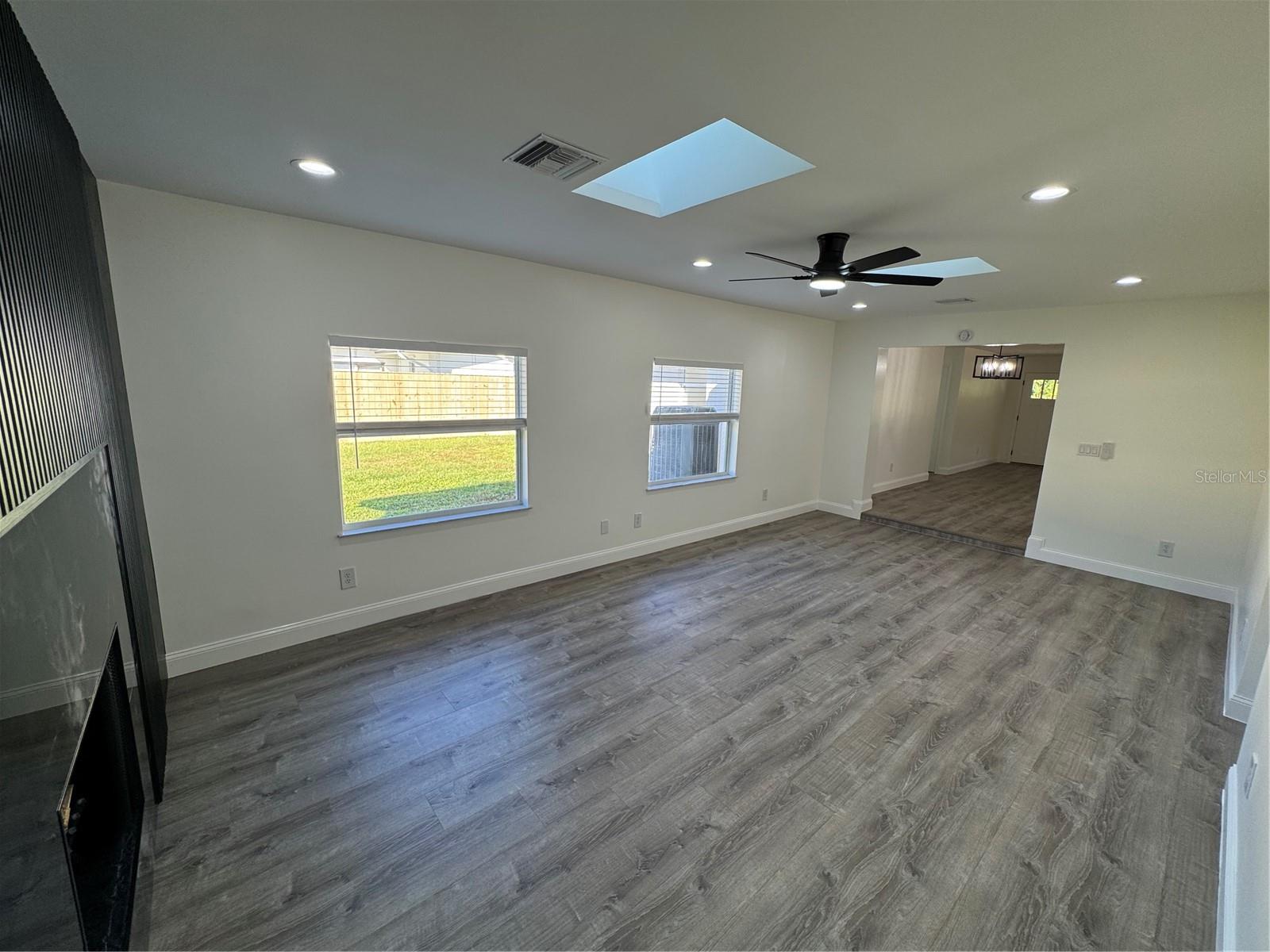 Image 10 of 25 For 2070 Seminole Boulevard