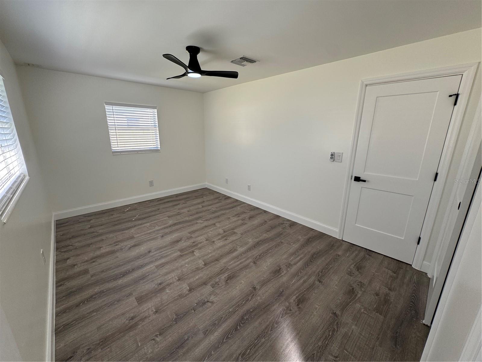 Image 11 of 25 For 2070 Seminole Boulevard