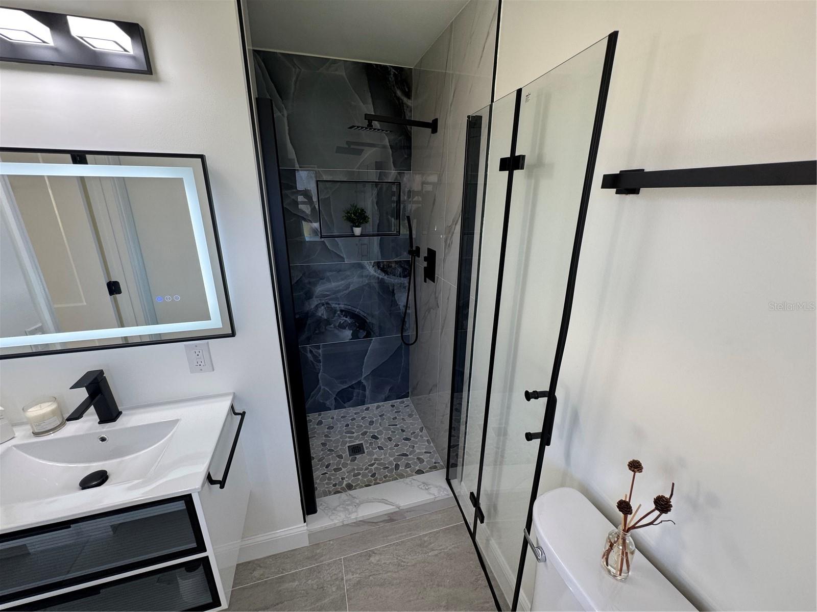 Image 13 of 25 For 2070 Seminole Boulevard