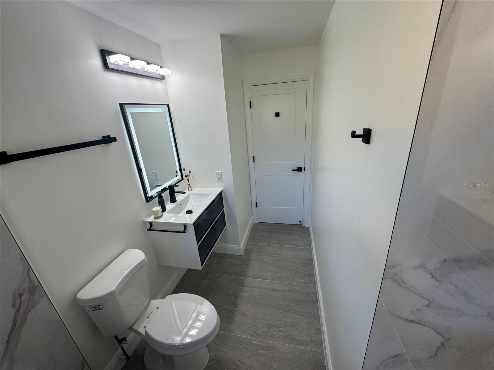 Image 19 of 25 For 2070 Seminole Boulevard