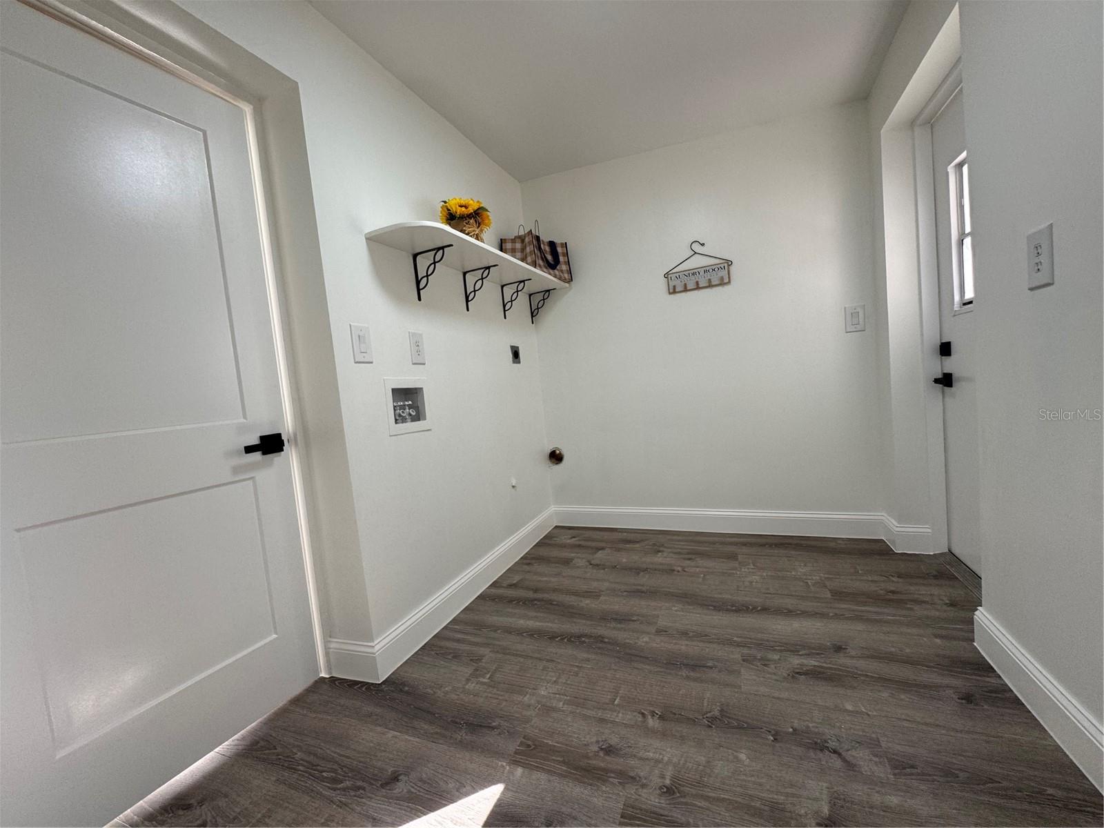 Image 21 of 25 For 2070 Seminole Boulevard