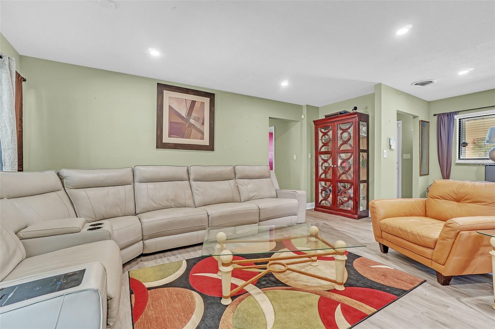 Image 11 of 28 For 5643 Satel Drive