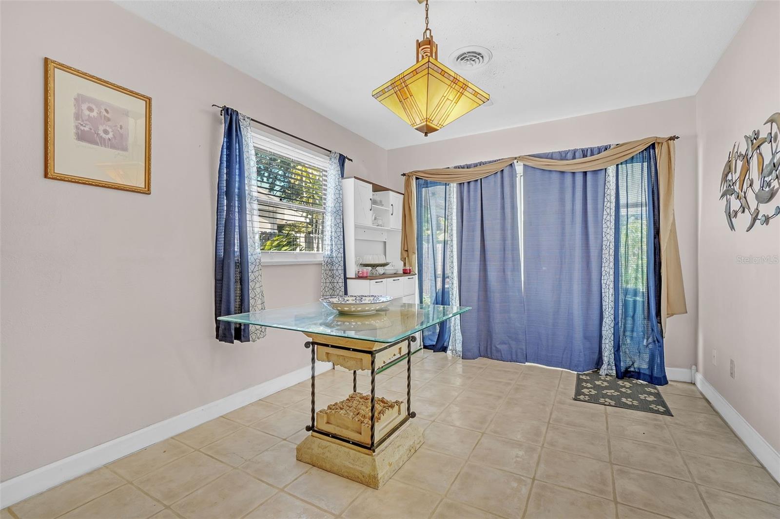 Image 17 of 28 For 5643 Satel Drive