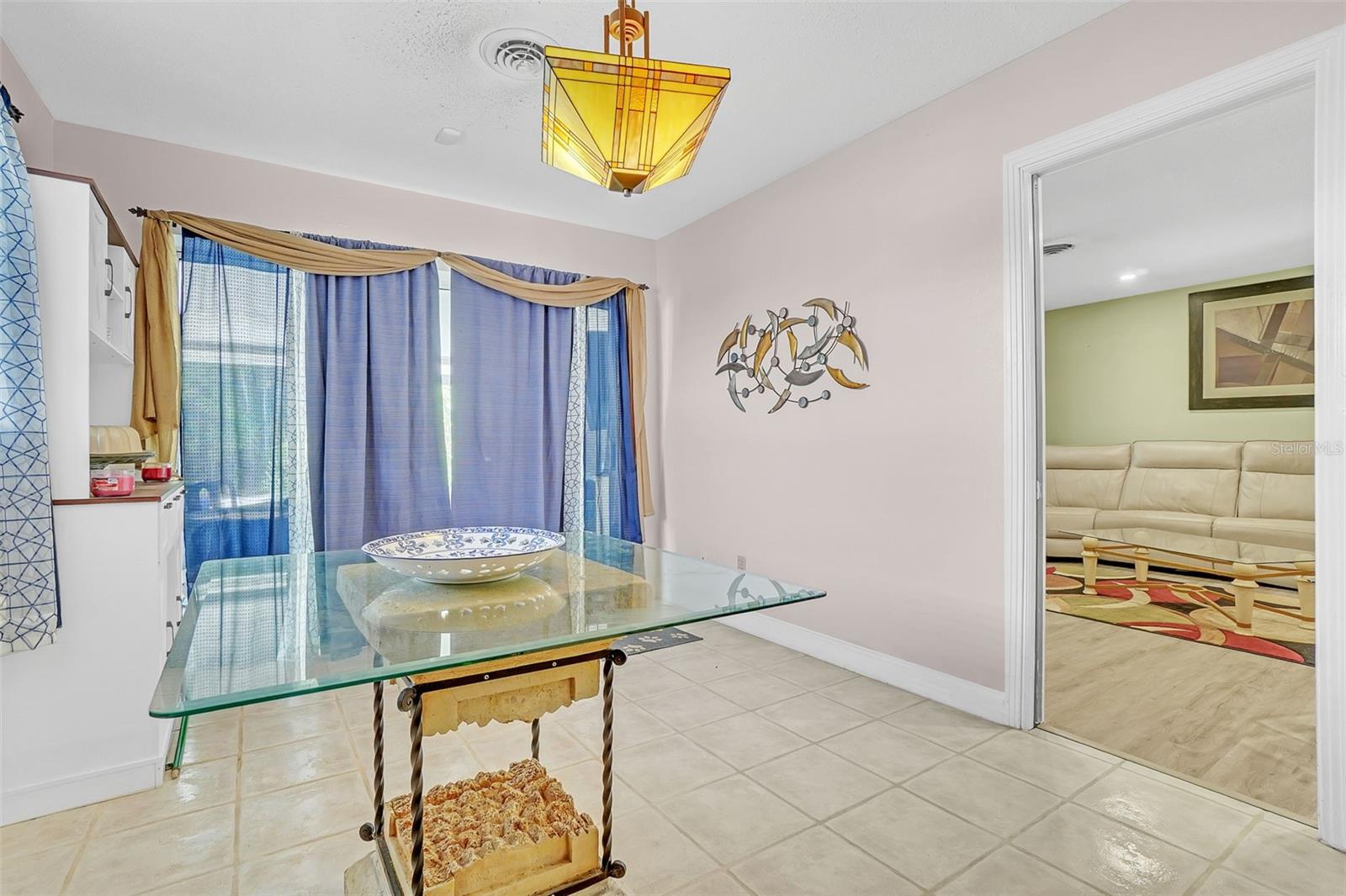 Image 18 of 28 For 5643 Satel Drive