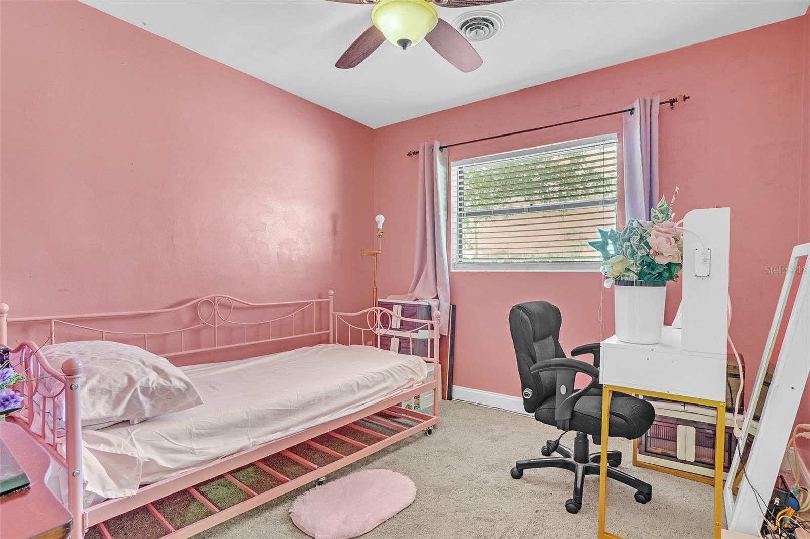 Image 23 of 28 For 5643 Satel Drive