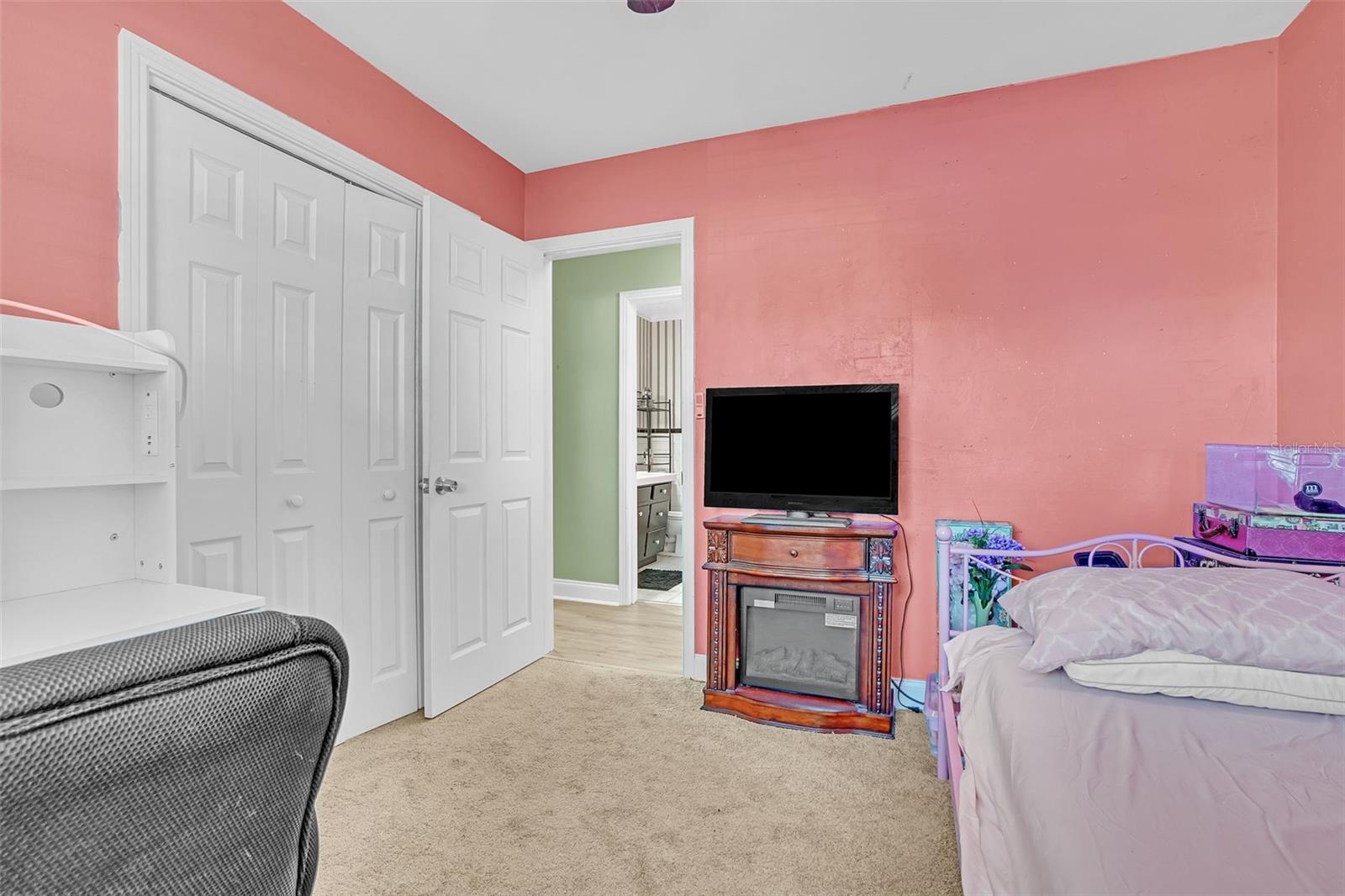 Image 24 of 28 For 5643 Satel Drive