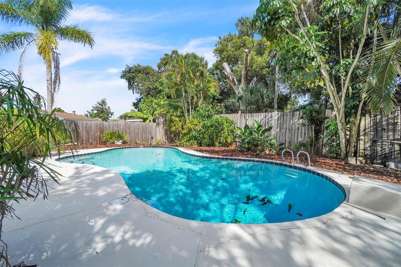 Image 4 of 28 For 5643 Satel Drive