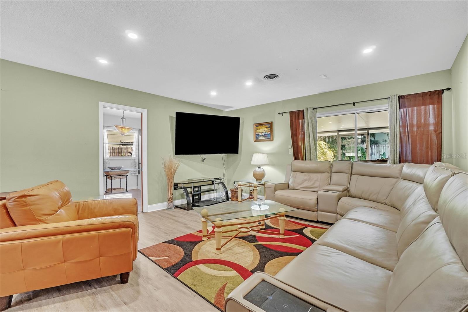 Image 9 of 28 For 5643 Satel Drive