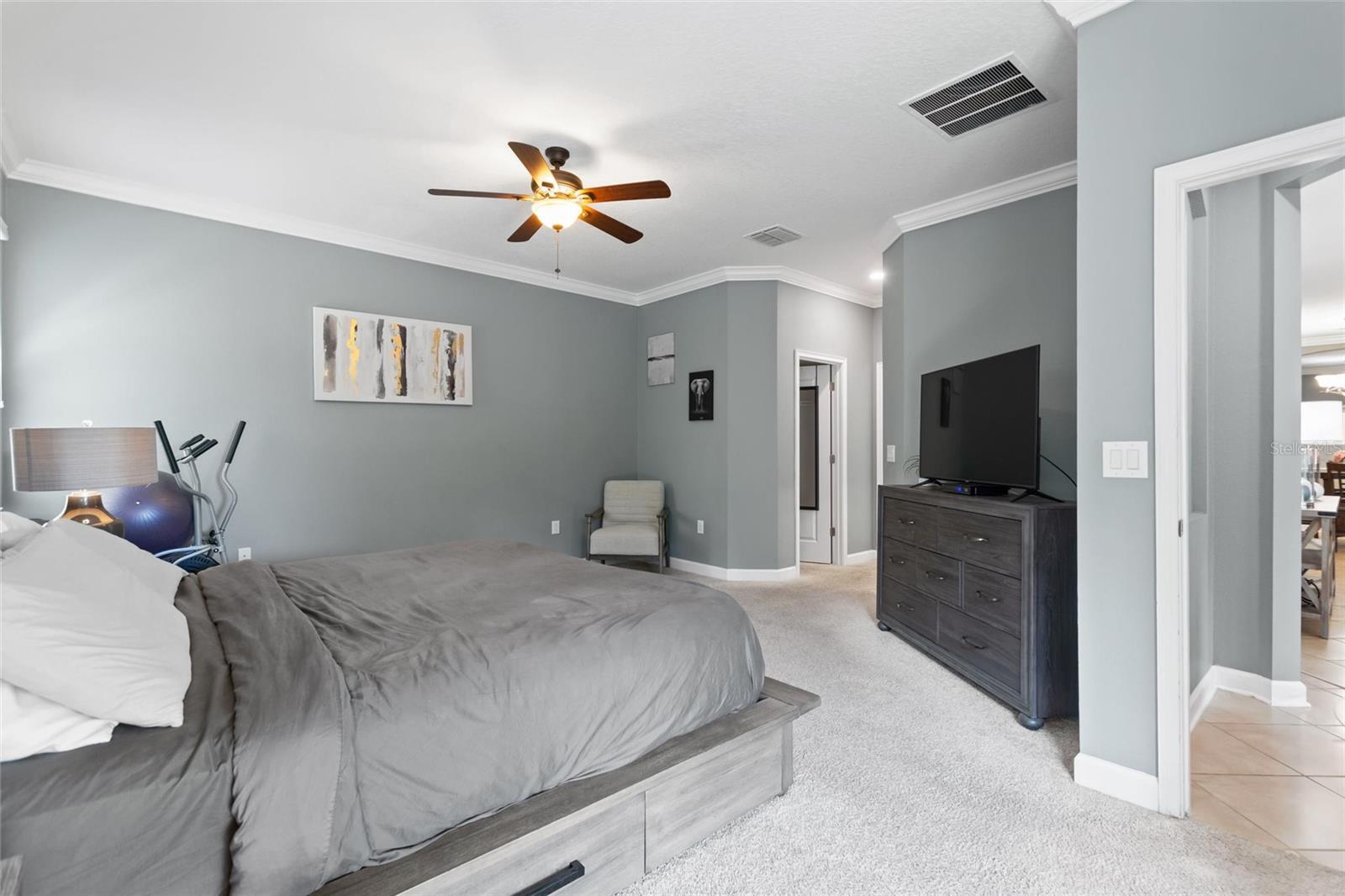 Image 16 of 60 For 1414 Clubman Dr