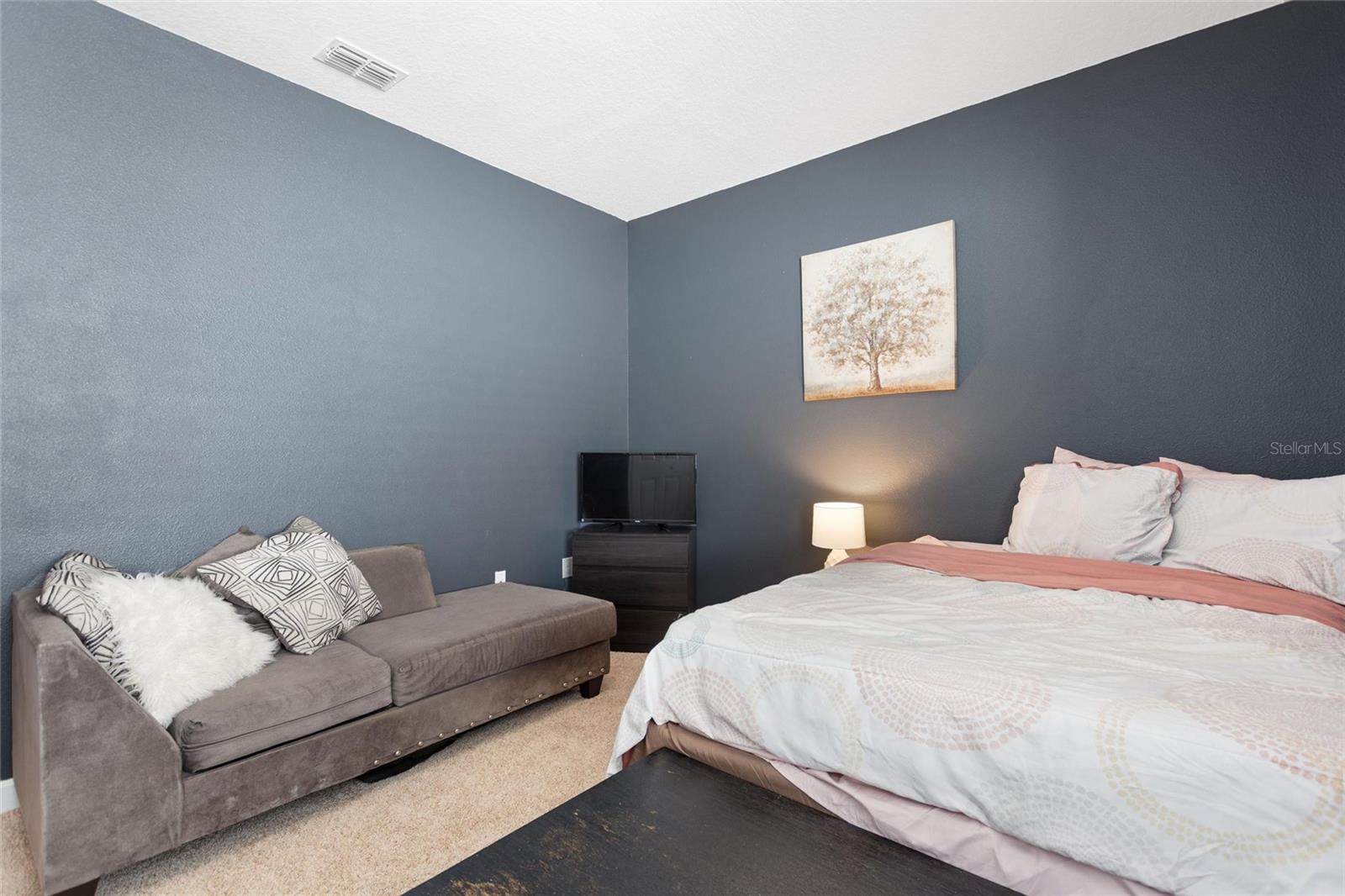 Image 24 of 60 For 1414 Clubman Dr