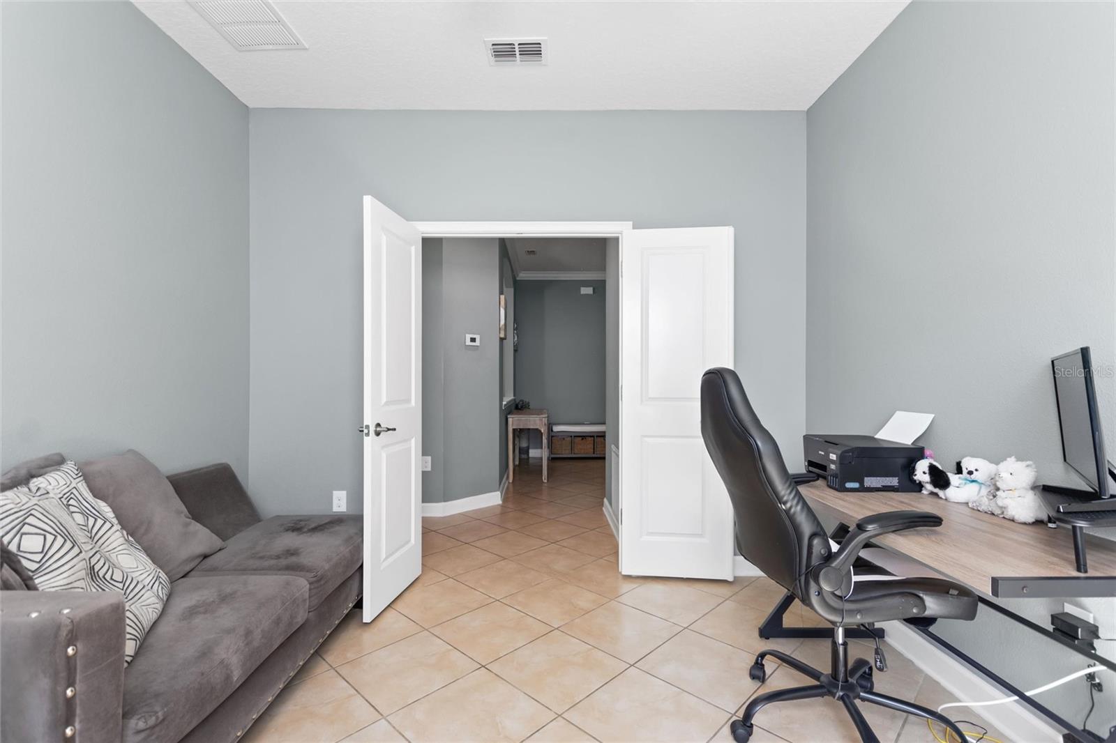 Image 27 of 60 For 1414 Clubman Dr