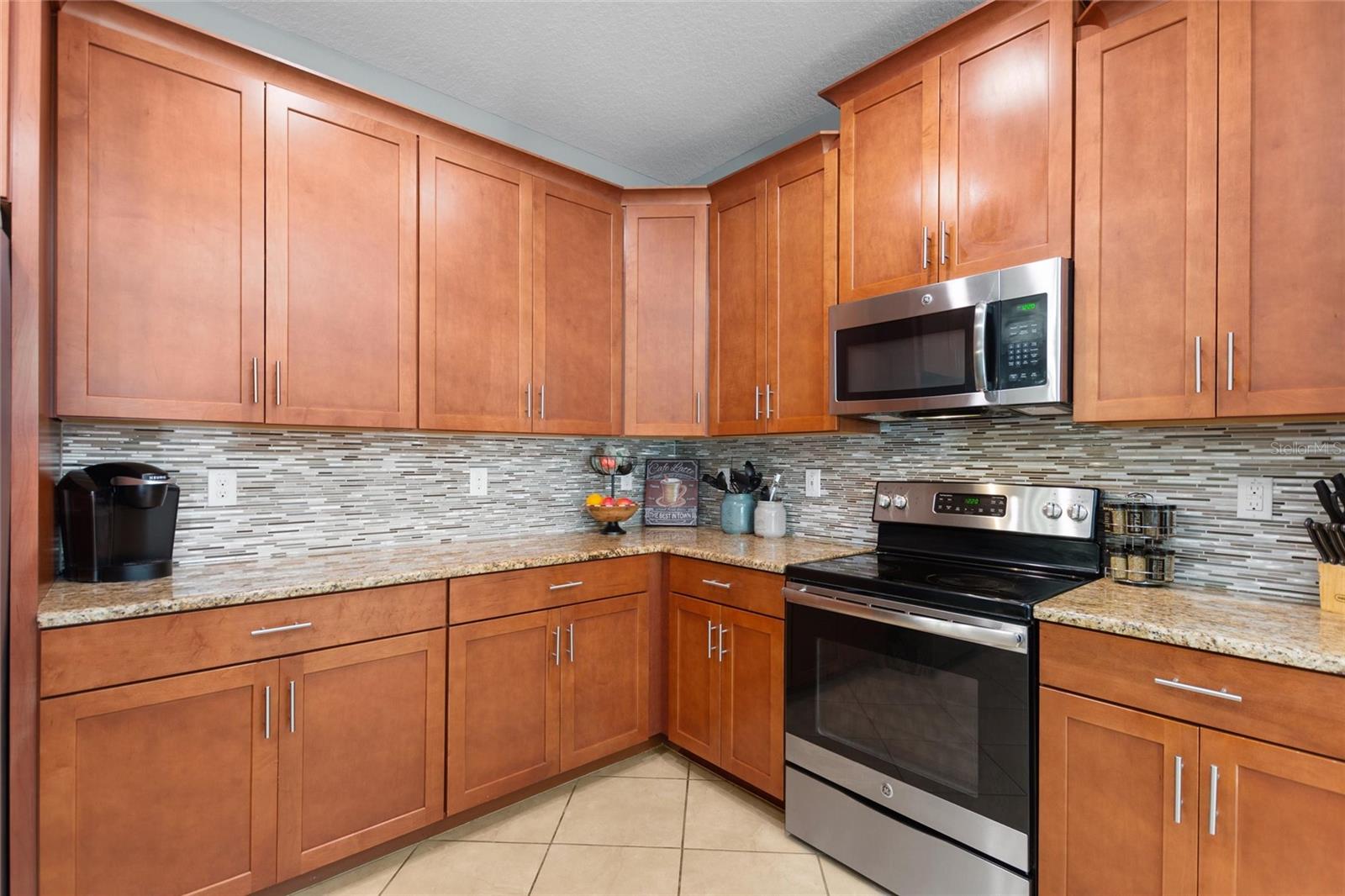 Image 9 of 60 For 1414 Clubman Dr