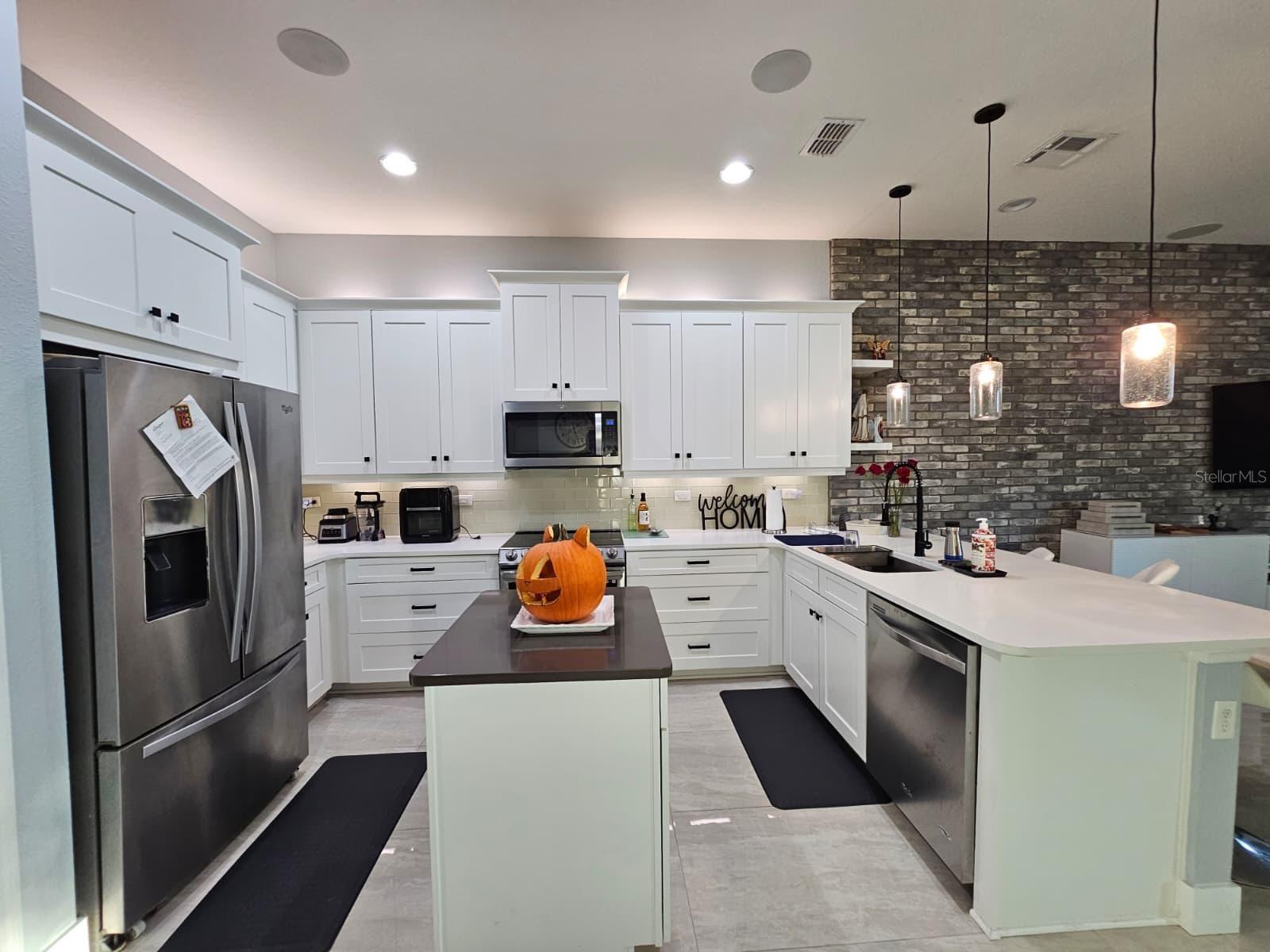 Image 9 of 39 For 8552 Powder Ridge Trail