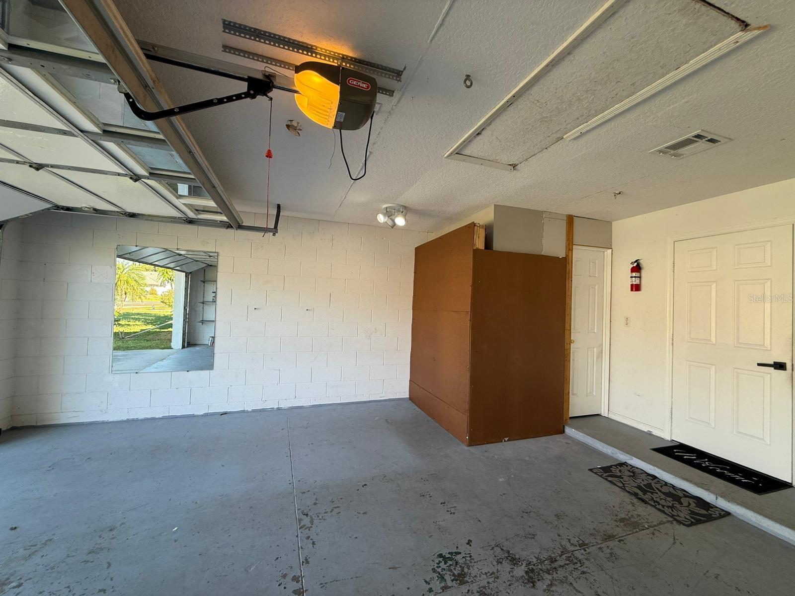 Image 28 of 29 For 2904 Evans Way