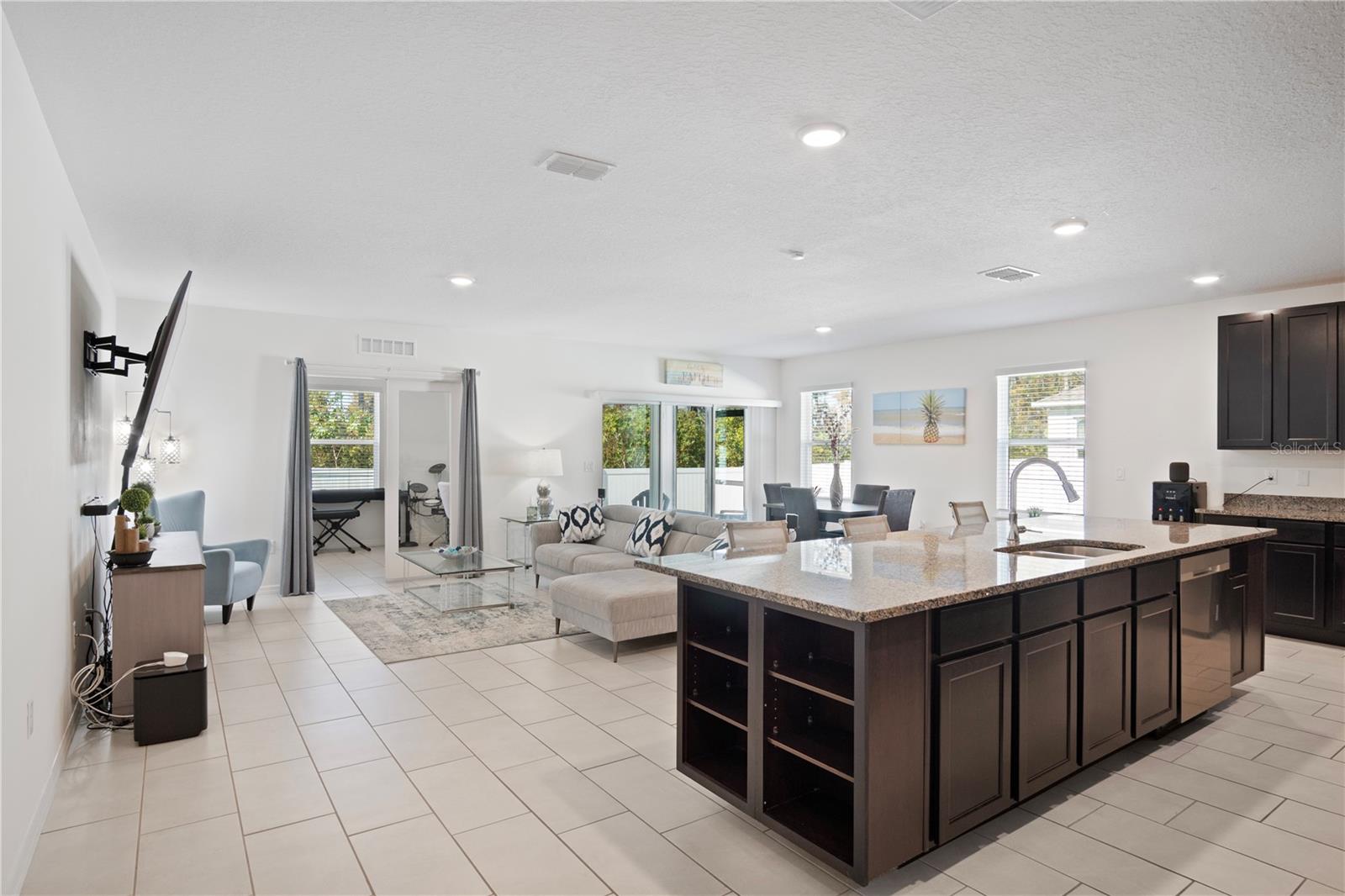 Image 12 of 44 For 15155 Silver Eagle Road