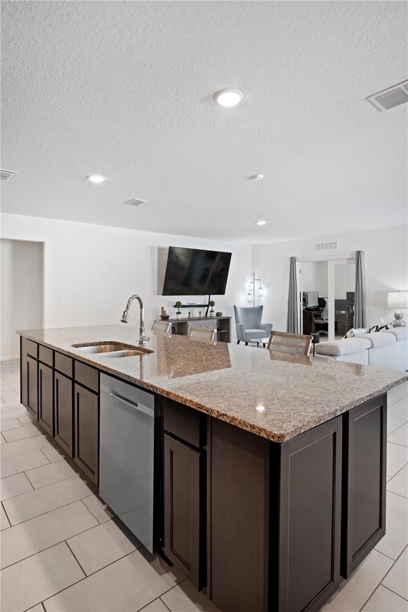 Image 18 of 44 For 15155 Silver Eagle Road