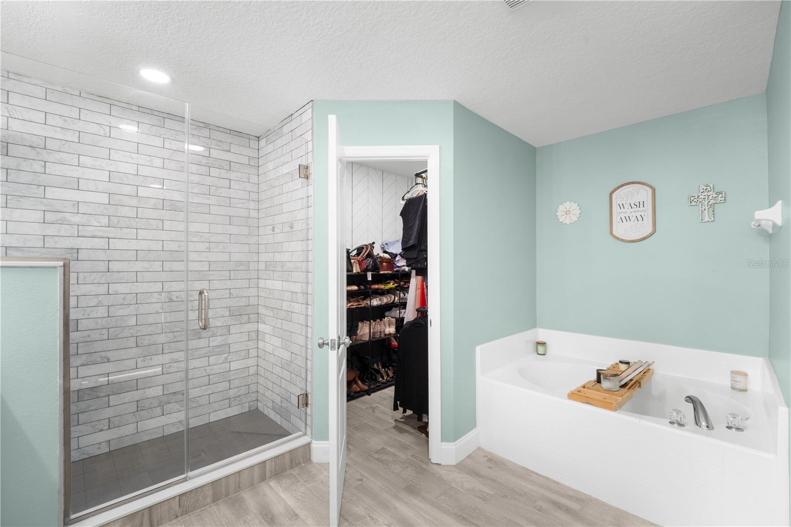 Image 19 of 36 For 3634 Doe Run Drive