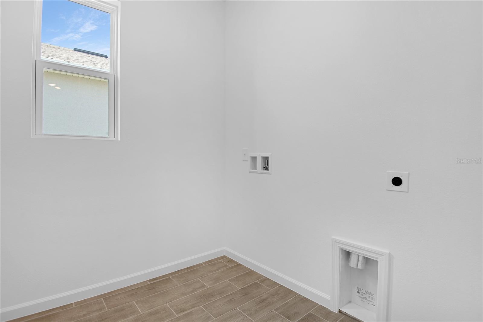 Image 14 of 16 For 5351 Mickey Avenue