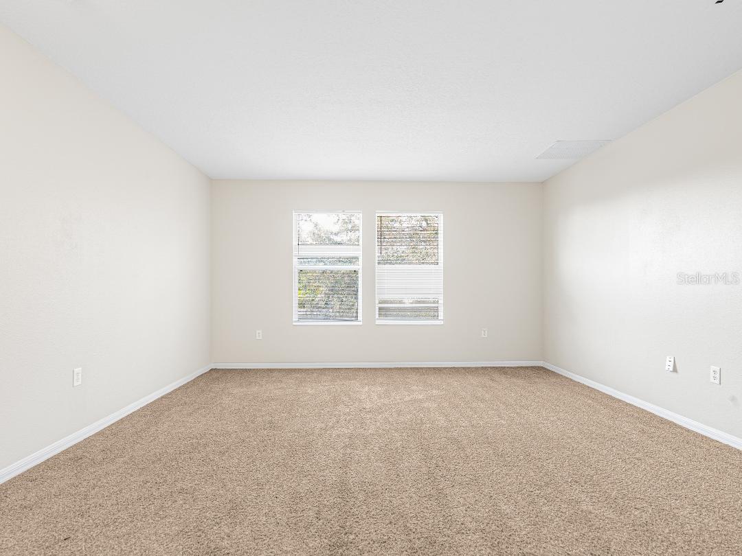 Image 11 of 26 For 411 Manitoba Drive