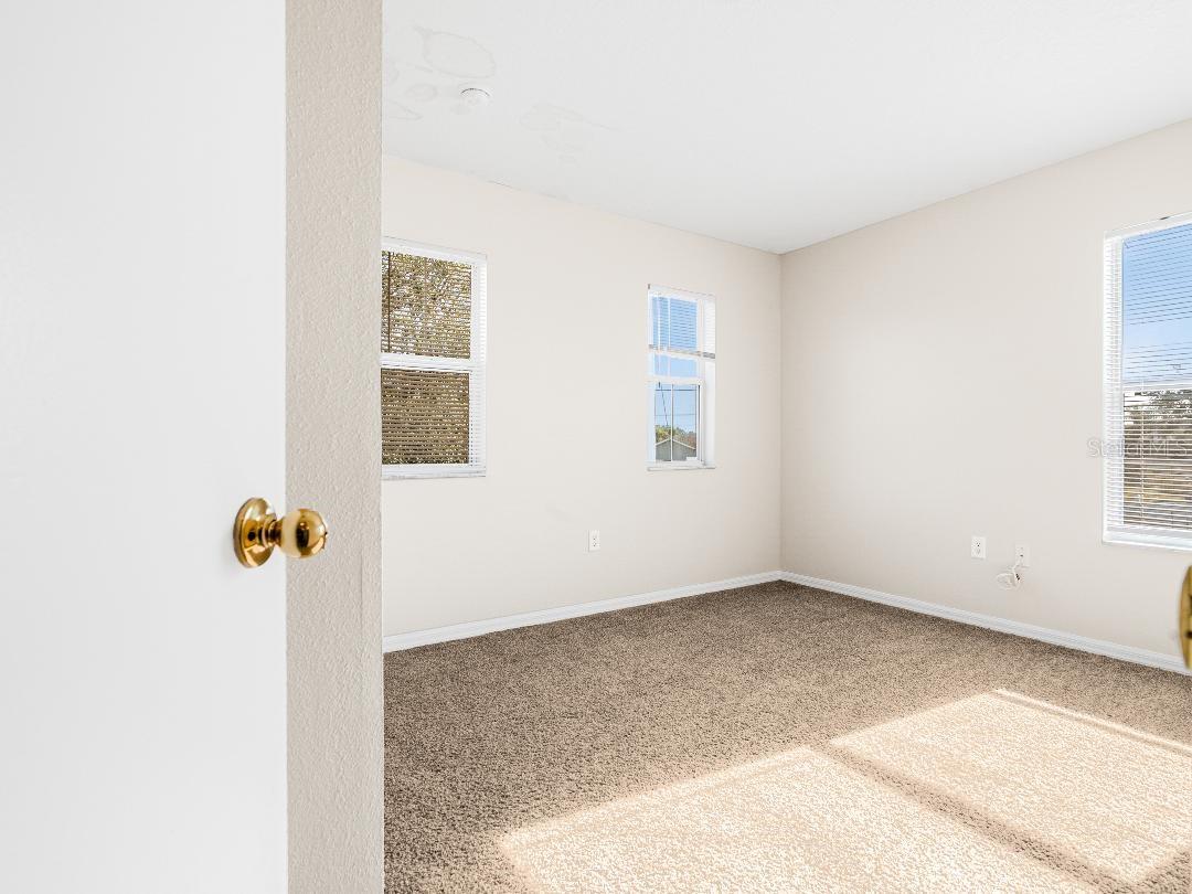 Image 14 of 26 For 411 Manitoba Drive